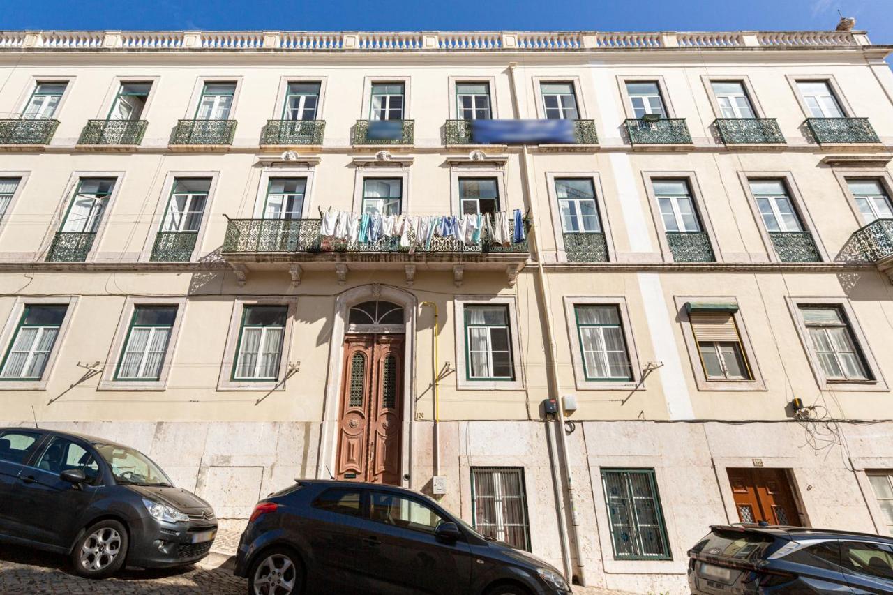 4br - Location Appartement